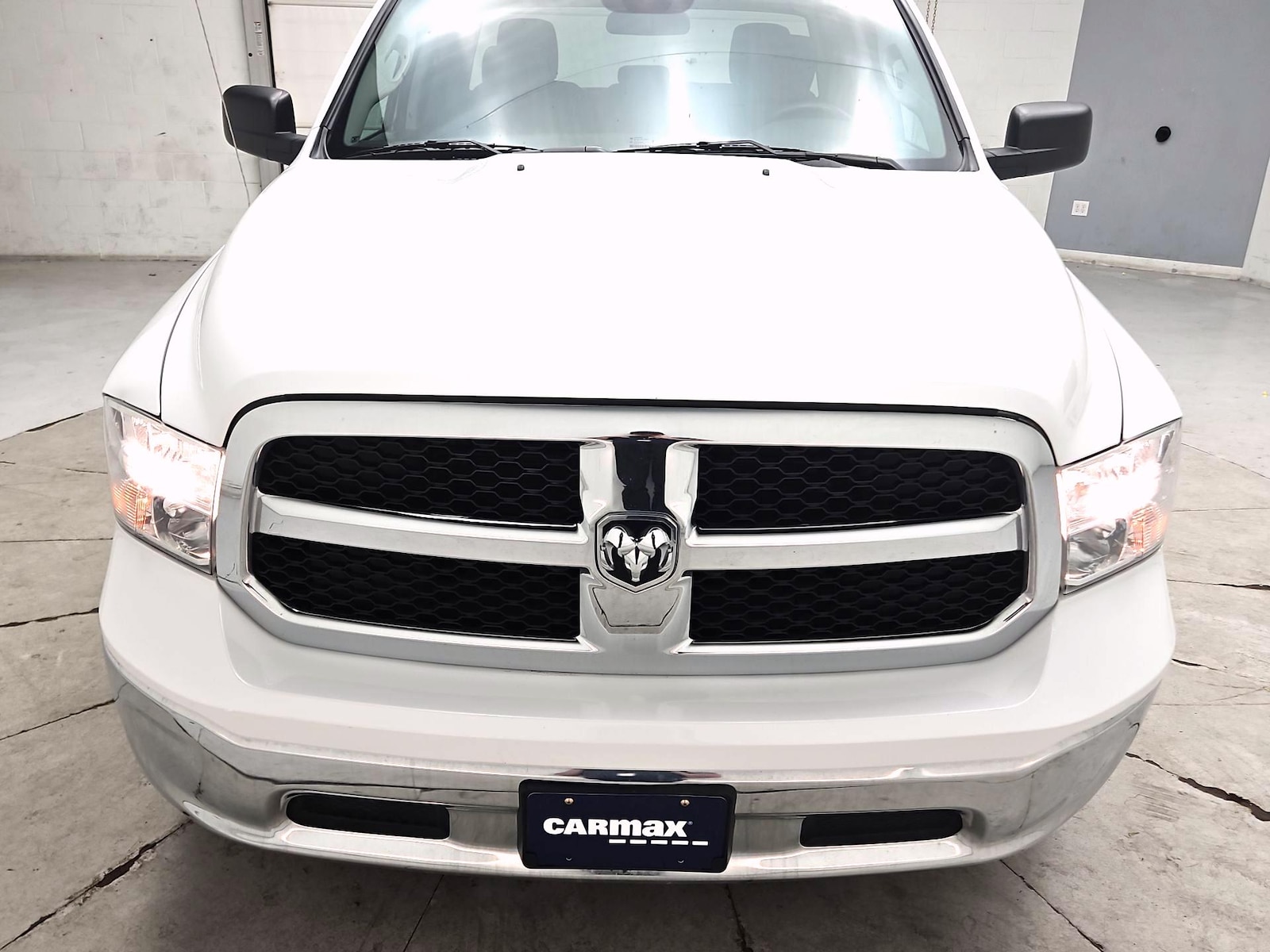 ram ram 1500 classic 2024 1C6RR7GG8RS129718 image ram ram 1500 classic 2024 1C6RR7GG8RS129718 image